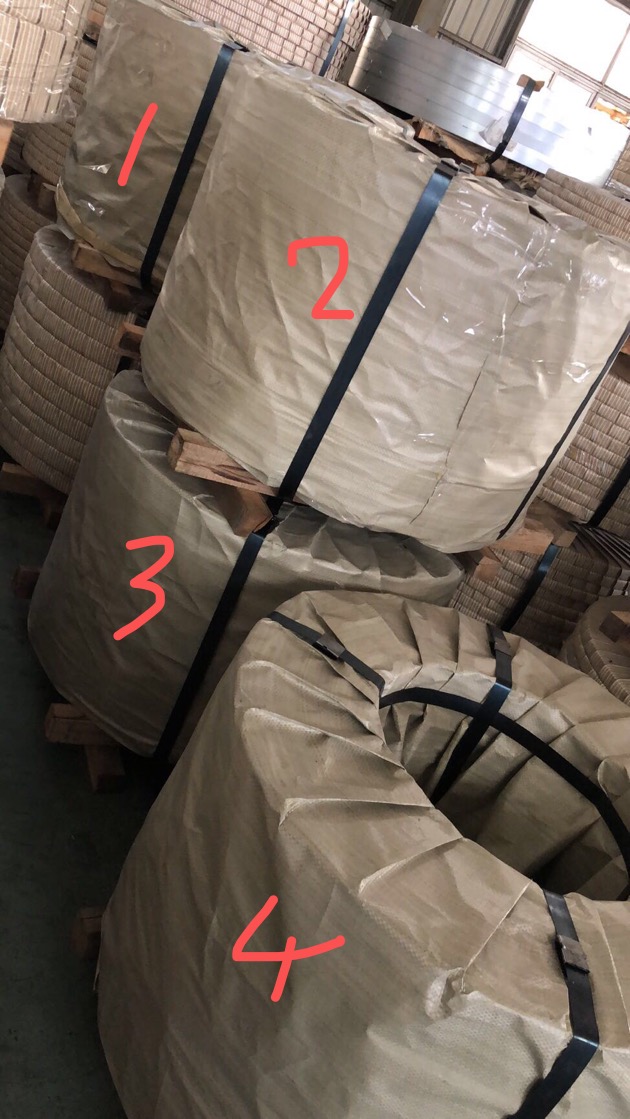 

Usually they are 5 tons or 7 tons in a shipment

because the big steel roll which weight is the raw

materials weight from which we slit into small coils